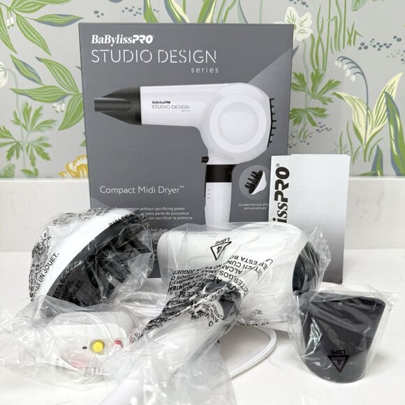 BaBylissPRO Studio Design Series Compact Midi Dryer White w/ Diffuser BCI250UC - Picture 1 of 6